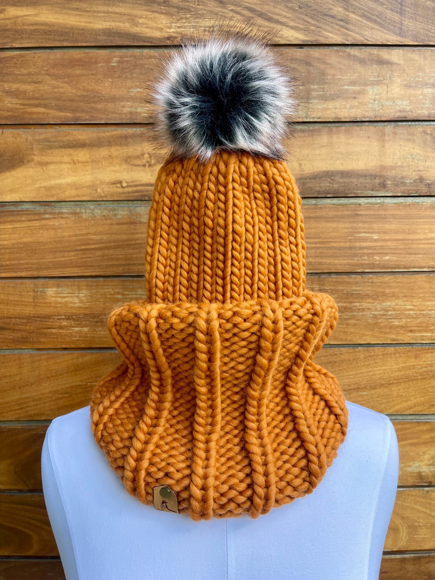 Ginger Peruvian Wool Knit Hat and Cowl Set