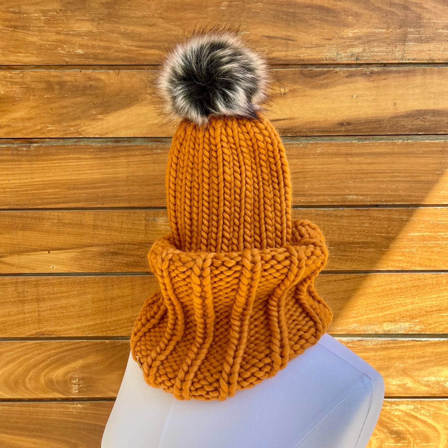 Ginger Peruvian Wool Knit Hat and Cowl Set