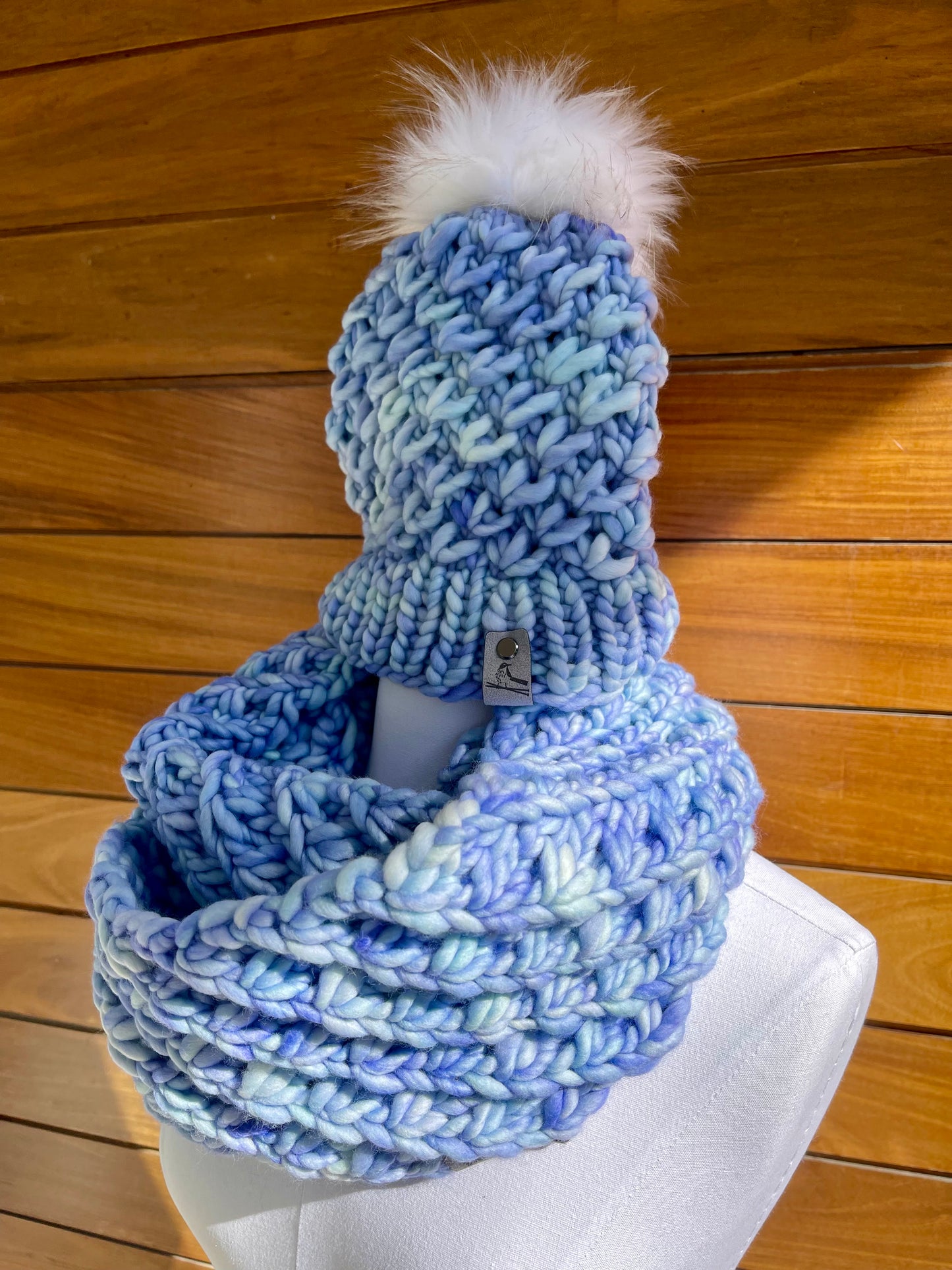 Aquamarine Luxury Merino Wool Knit Infinity Scarf and Hat Set